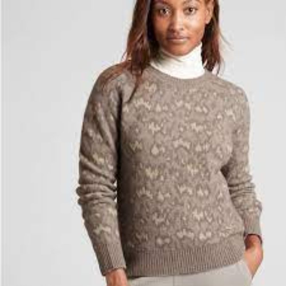 NWT Athleta Hawthorn Textured Crew Sweater